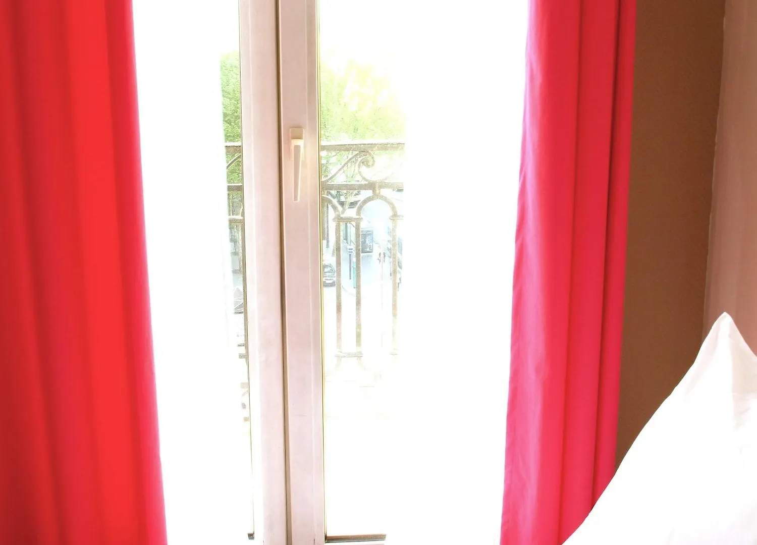 Hotel Ideal Design 3*
